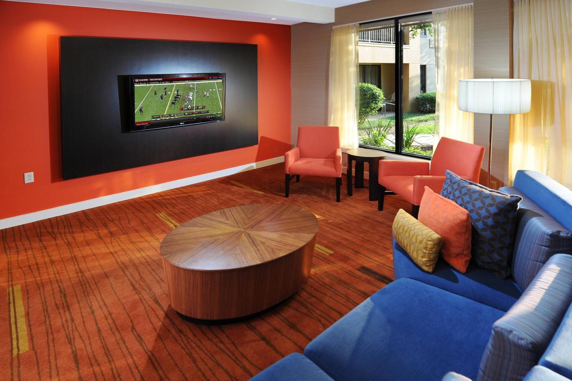 Courtyard By Marriott Houston Hobby Airport Hotel Bagian luar foto