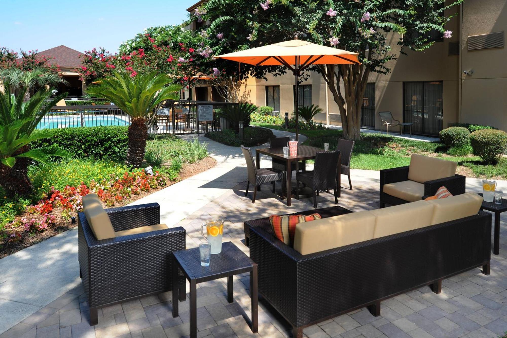 Courtyard By Marriott Houston Hobby Airport Hotel Fasilitas foto